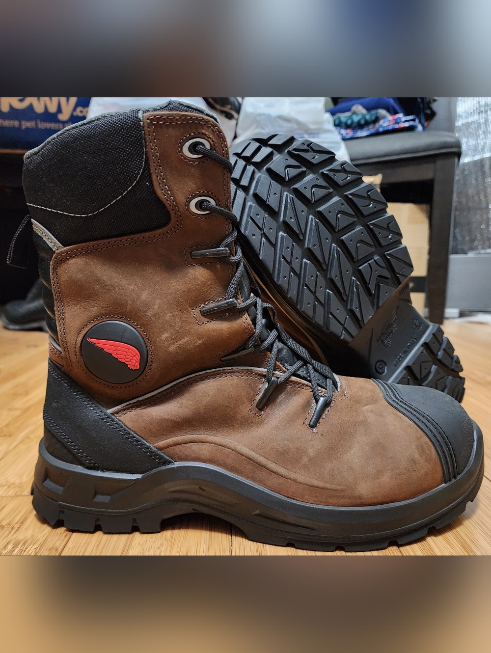 Red Wing 3229 Men's 9 Petroking Leather Work Boots EH Safety Toe 8" Waterproof